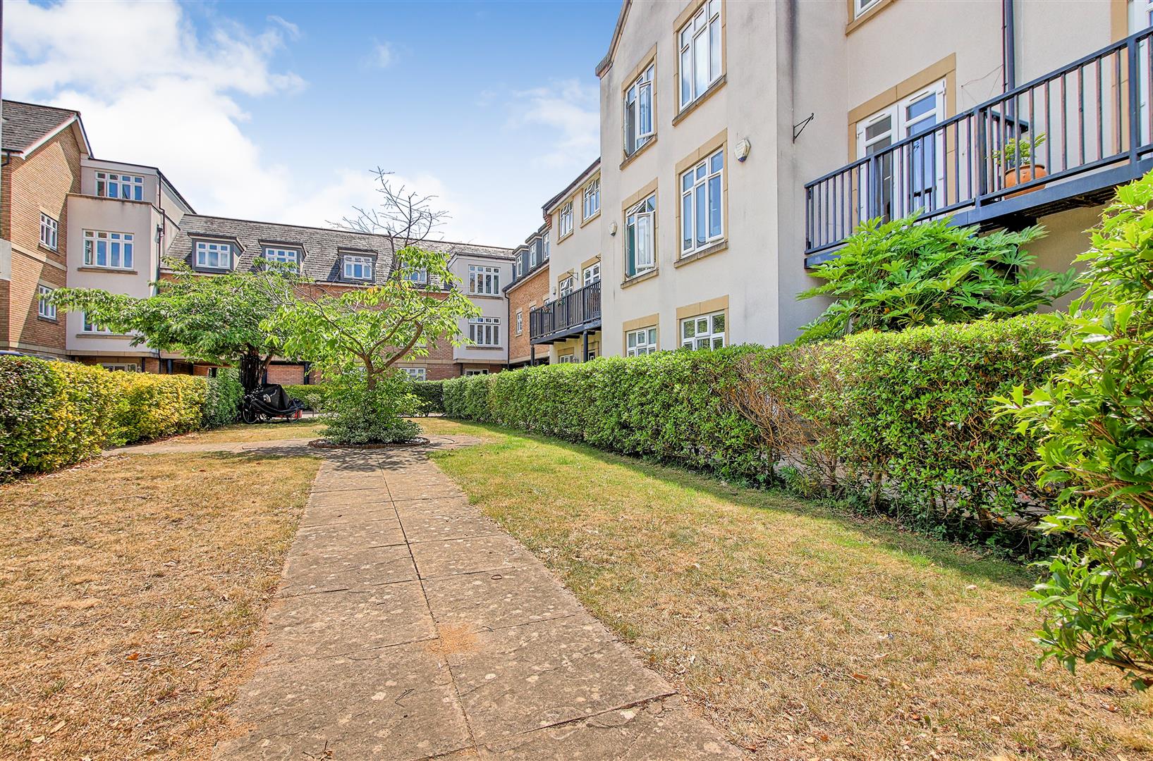 Pearl Close, Cambridge
